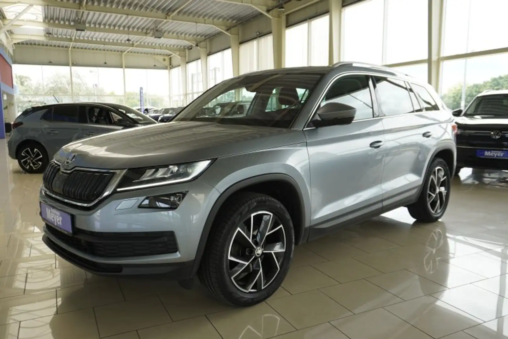 Skoda Kodiaq Style 1,5TSI aAHK/LED/Navi/ACC/el.Klappe Grau - 1