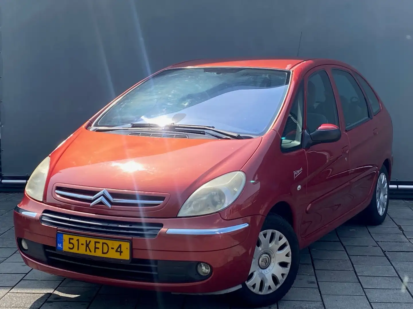 Citroen Xsara Picasso BWJ 2009 | 1.6i-16V 109PK Image | CLIMA | CRUISE | Rood - 1