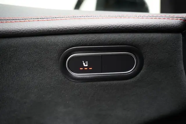Mercedes-Benz Cla view 13