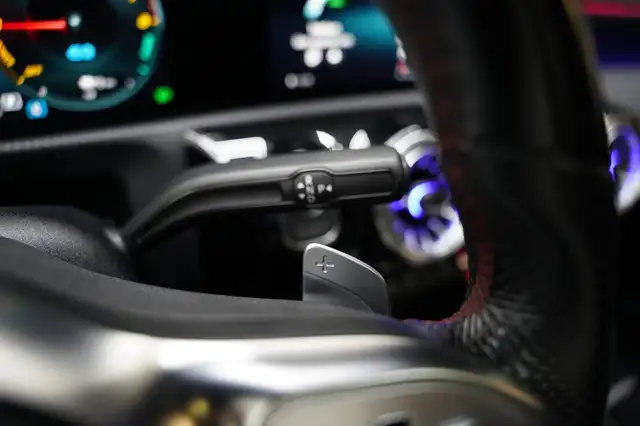 Mercedes-Benz Cla view 16