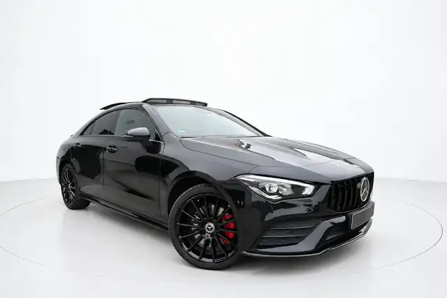 Mercedes-Benz Cla view 3