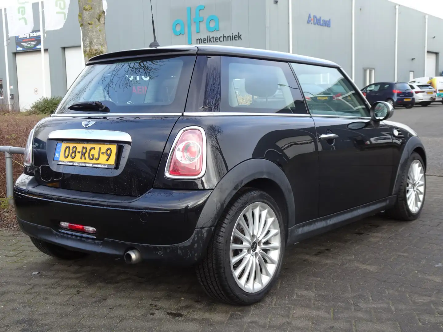 MINI One Mini 1.6 Business Line Zwart - 2