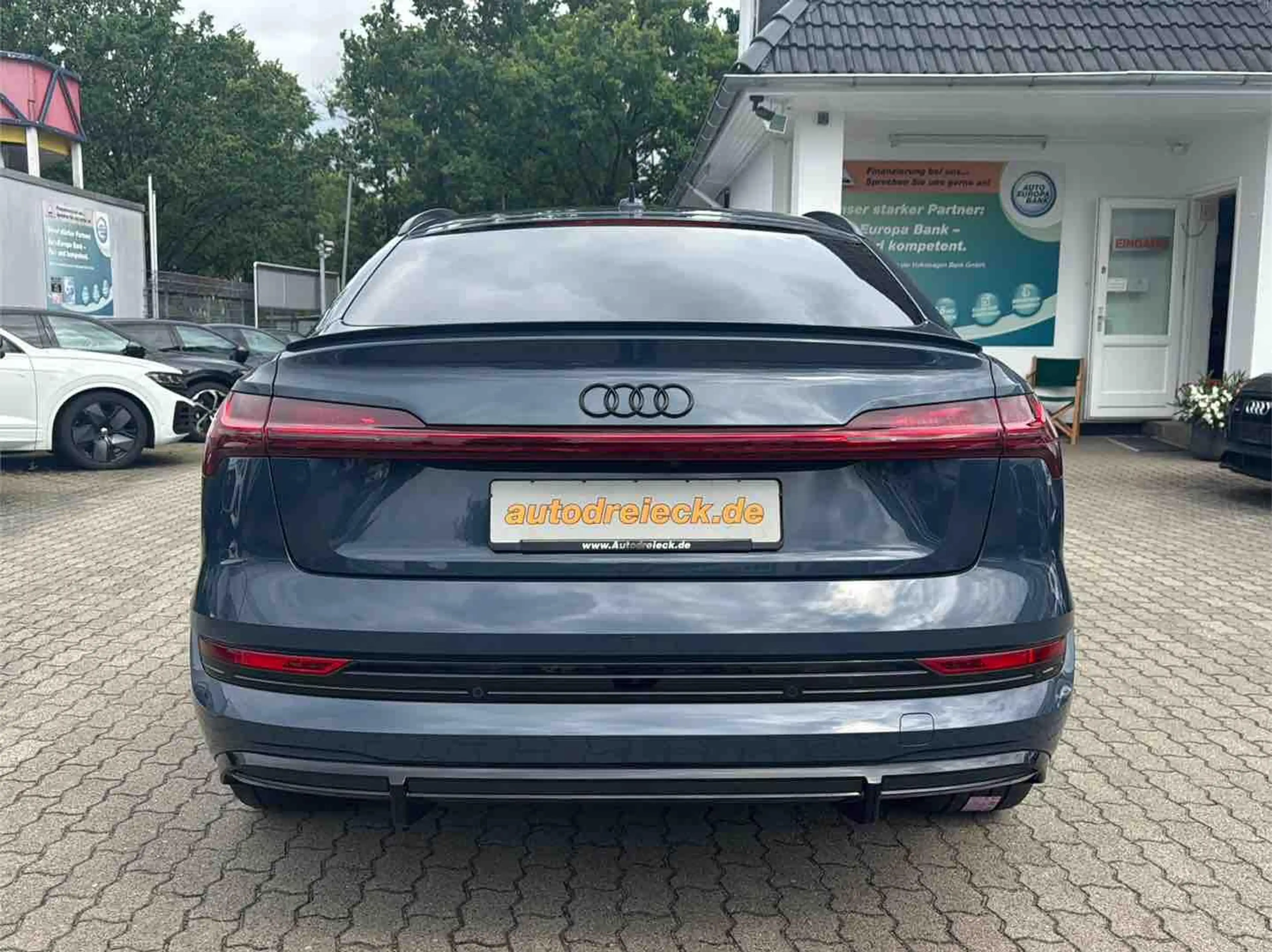 Audi e-tron Sportback S ACC HuD PANO MASSAGE 360° — photo 8