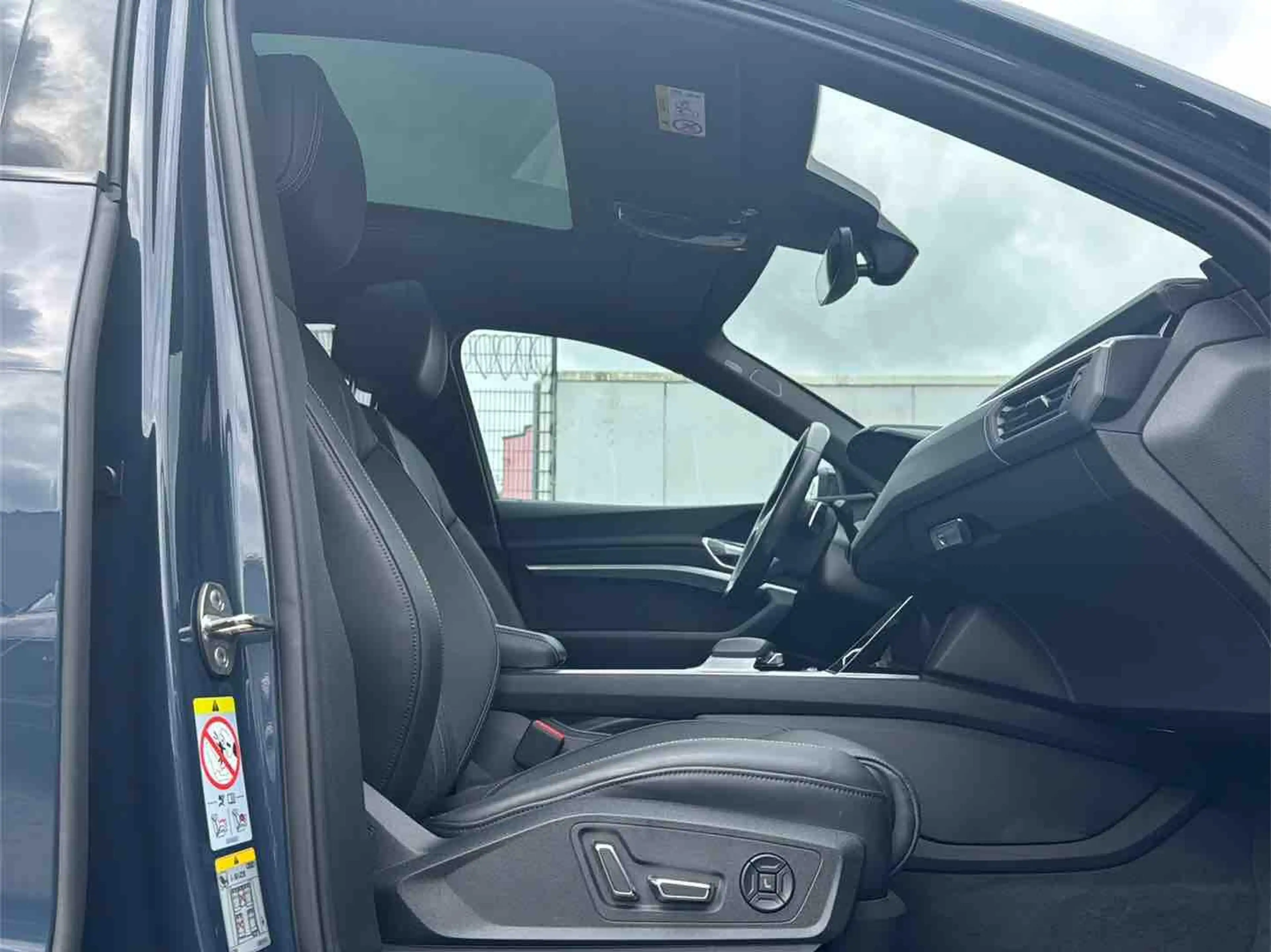 Audi e-tron Sportback S ACC HuD PANO MASSAGE 360° — photo 14