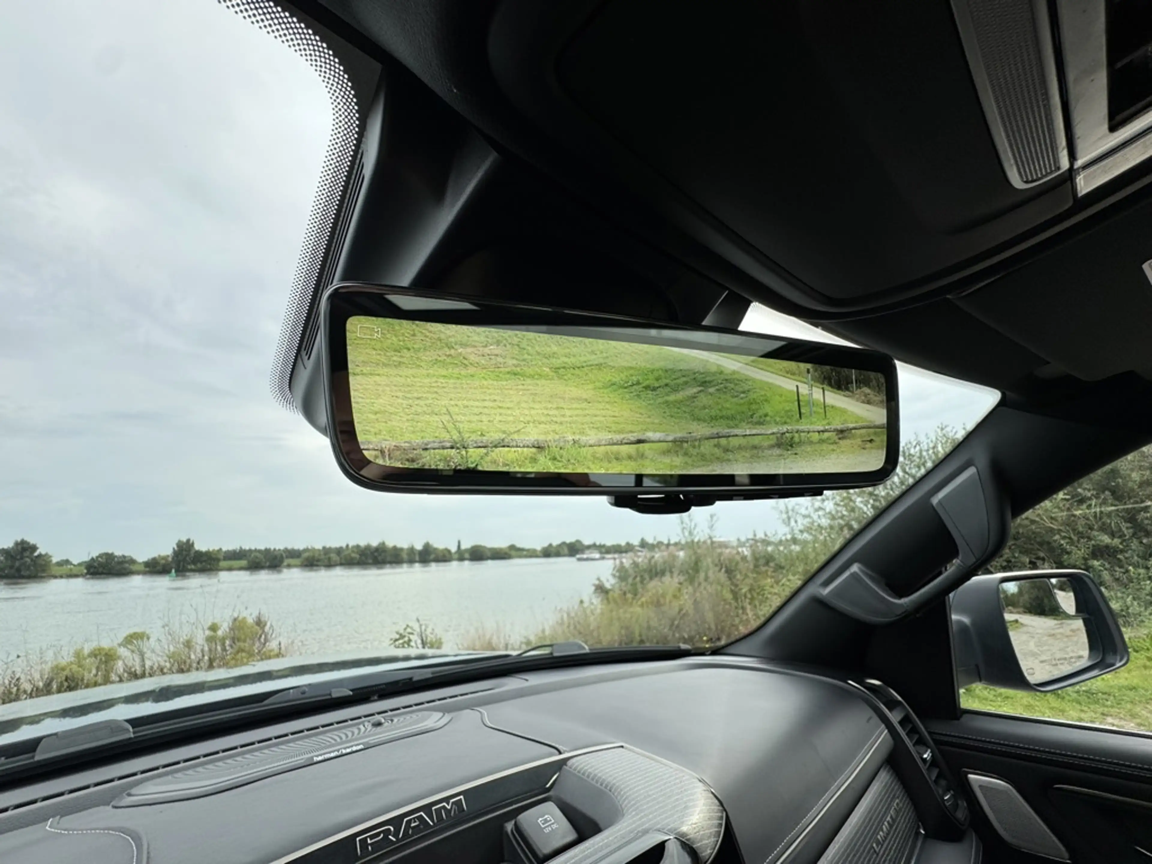 Dodge RAM 1500 LIMITED 5.7L V8, LAGE BIJTELLING, 1E EIG, DEA — photo 12
