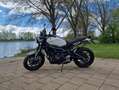 Yamaha XSR 900 srebrna - thumbnail 2