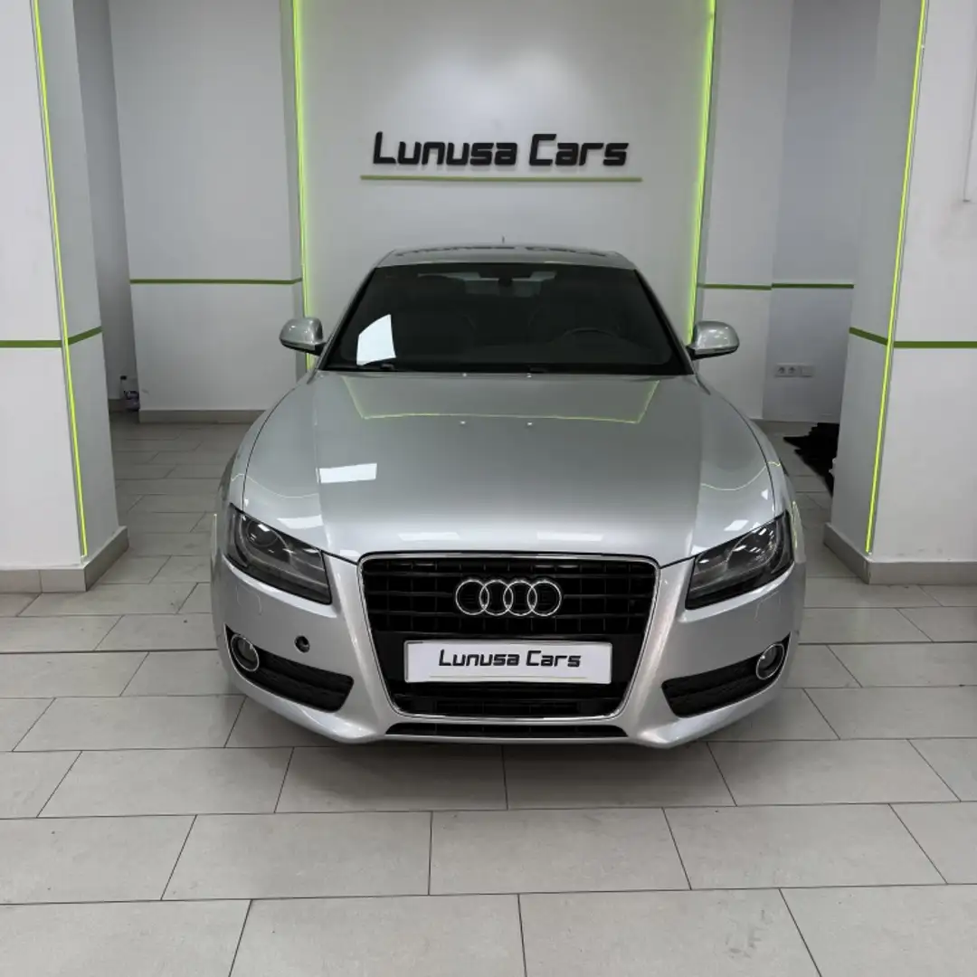 Audi A5 Coupé 2.7TDI Multitronic Plateado - 2