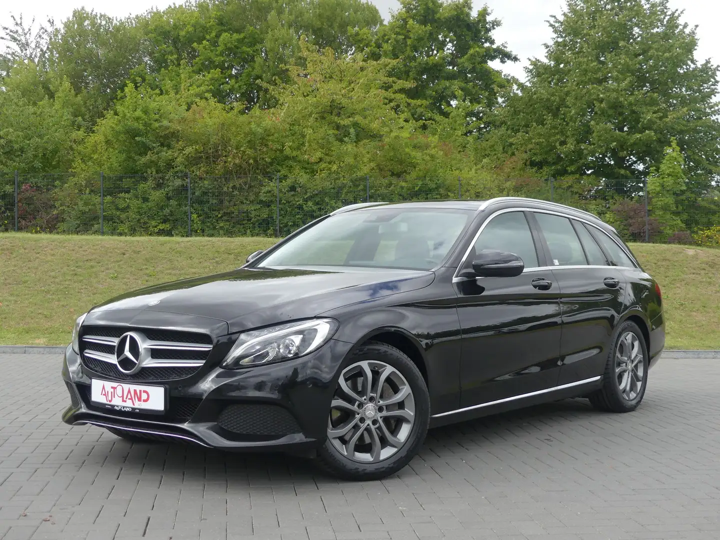 Mercedes-Benz C 250 C250 T-Modell CGI Avantgarde LED PDC Navi Kamera Schwarz - 2