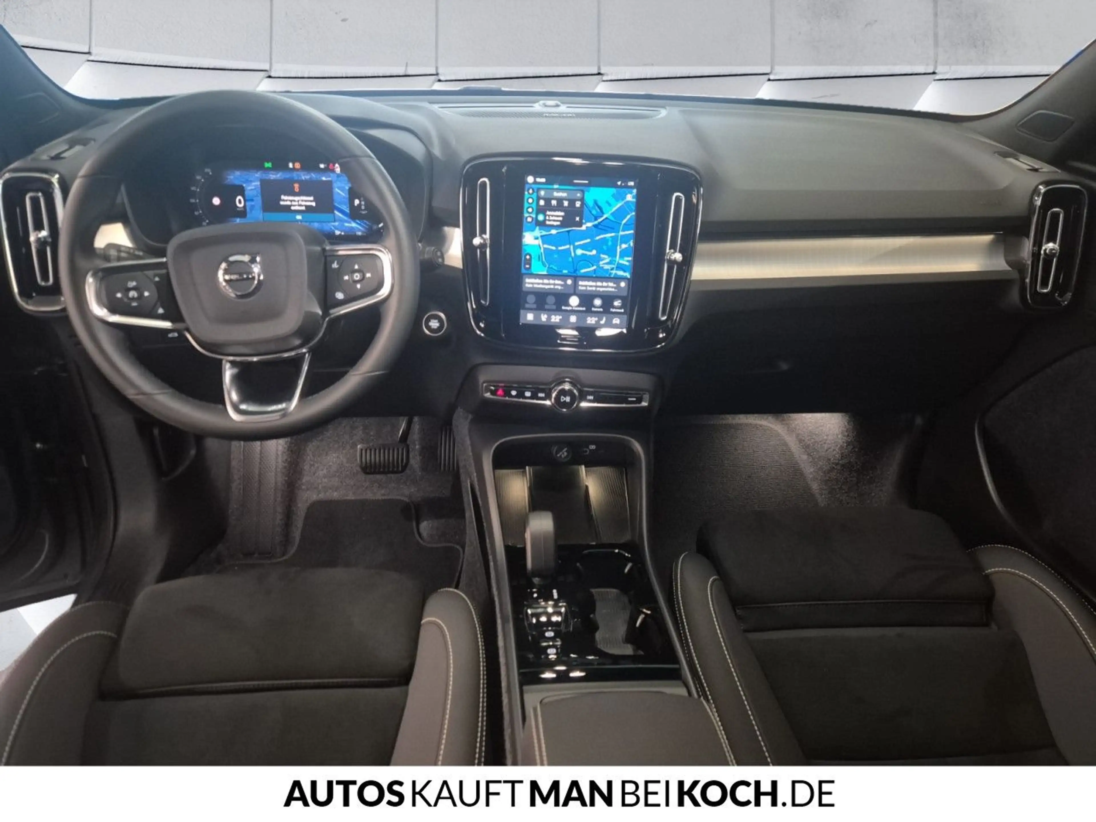 Volvo XC40 B3 Plus Dark ACC BLIS LED H/K 360° Notrad SHZ — photo 8