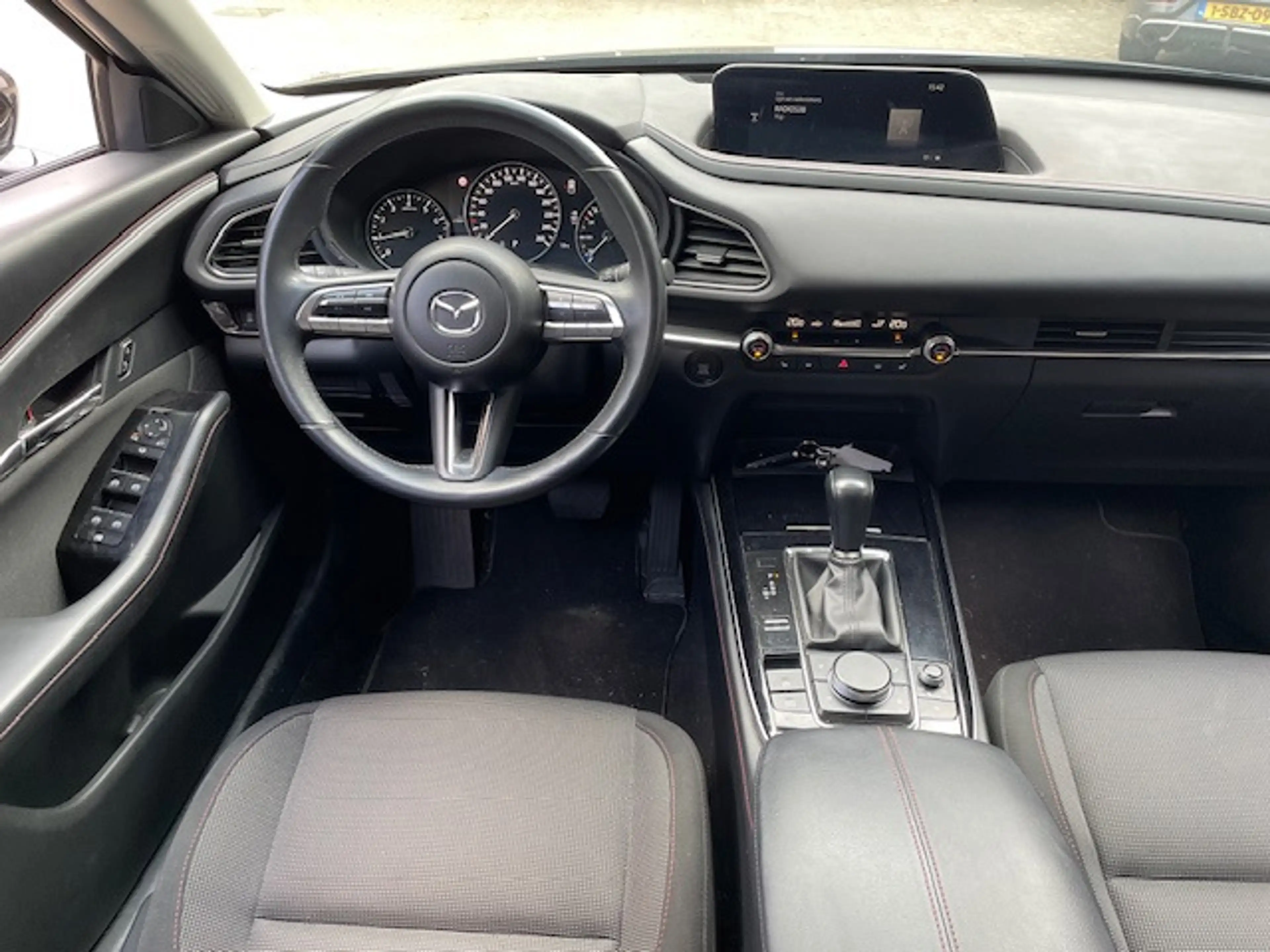 Mazda CX-30 2.0 e-SkyActiv M Hybrid Homura — photo 9
