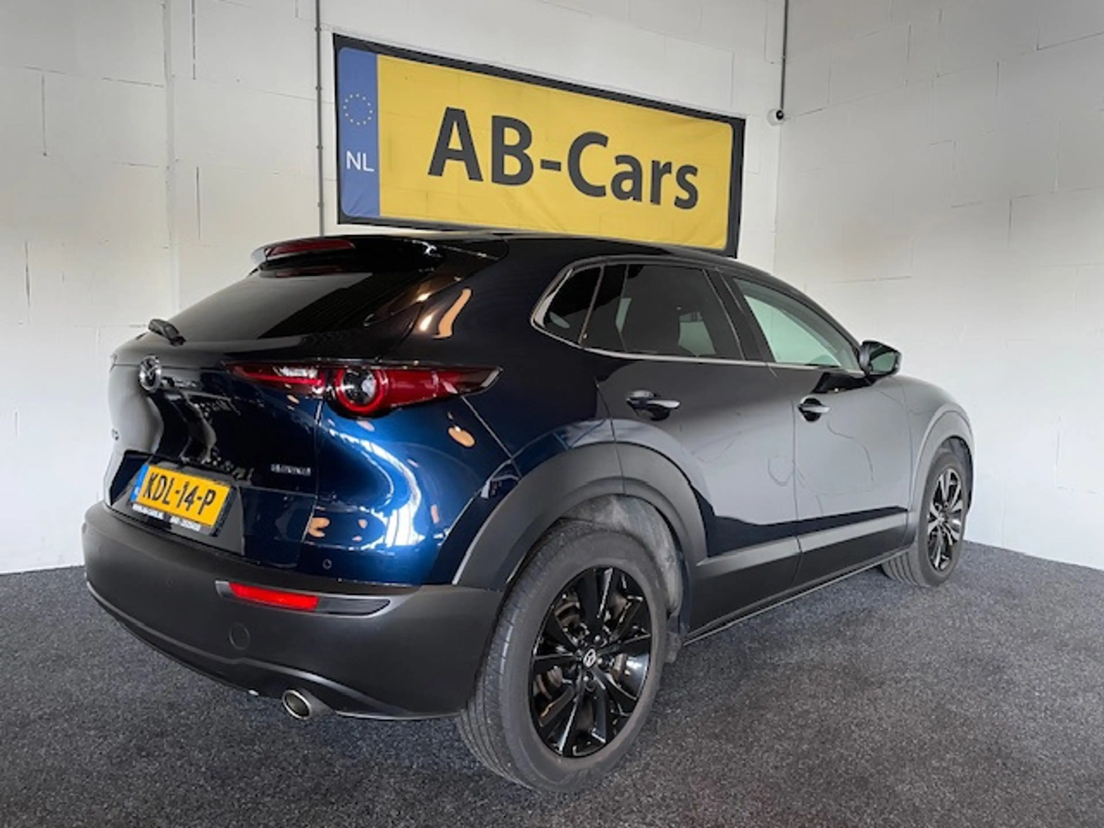 Mazda CX-30 2.0 e-SkyActiv M Hybrid Homura — photo 3