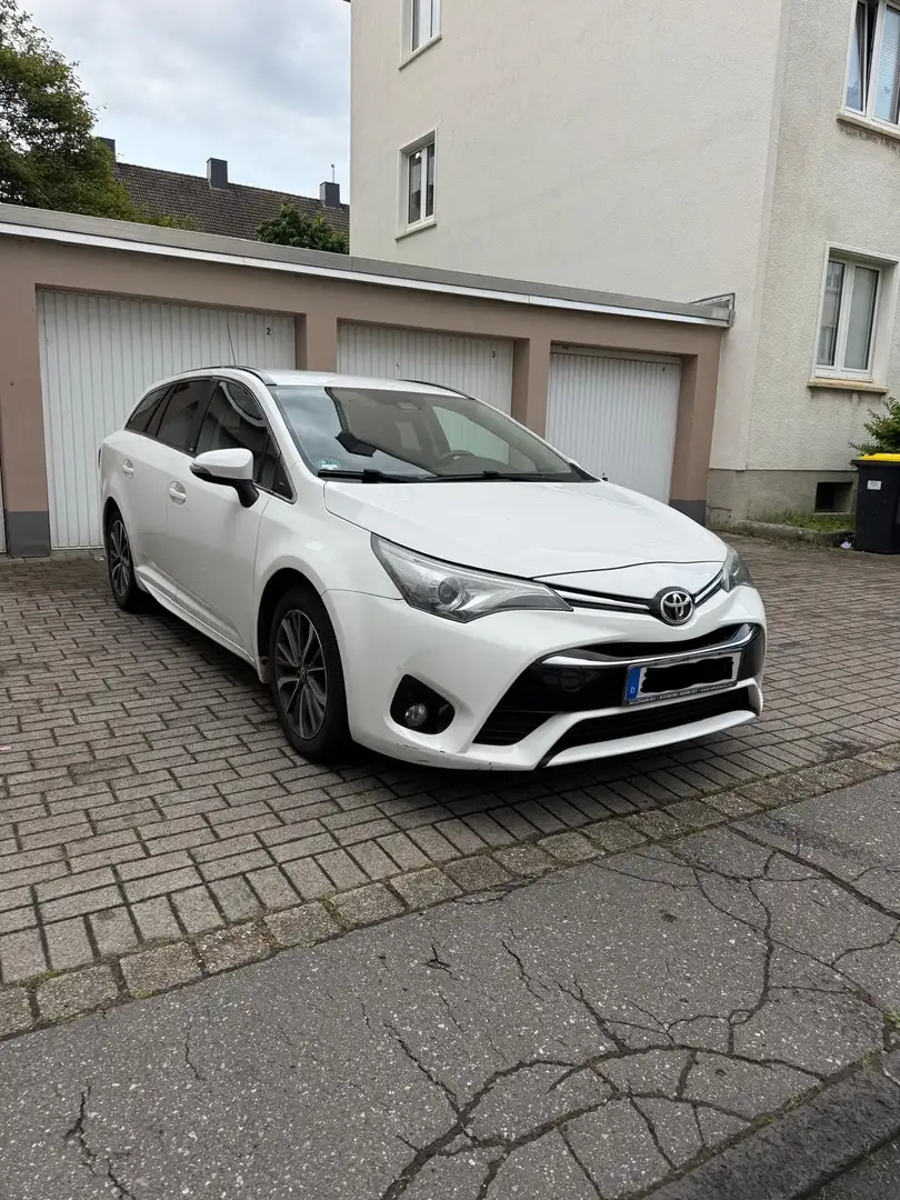Toyota Avensis Touring Sports 2.0 D-4D Edition-S+ - 1