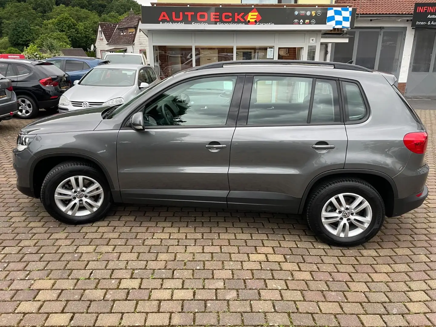 Volkswagen Tiguan 1,4TSI Navi,Tempom,ACA,BC,SHZ,1.Hand Euro6 Gris - 1