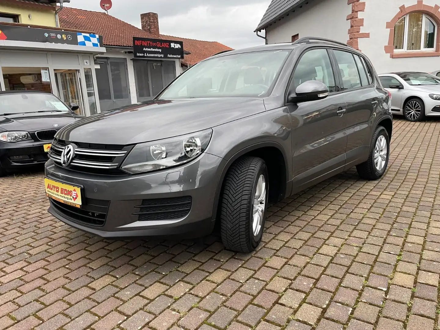 Volkswagen Tiguan 1,4TSI Navi,Tempom,ACA,BC,SHZ,1.Hand Euro6 Gris - 2