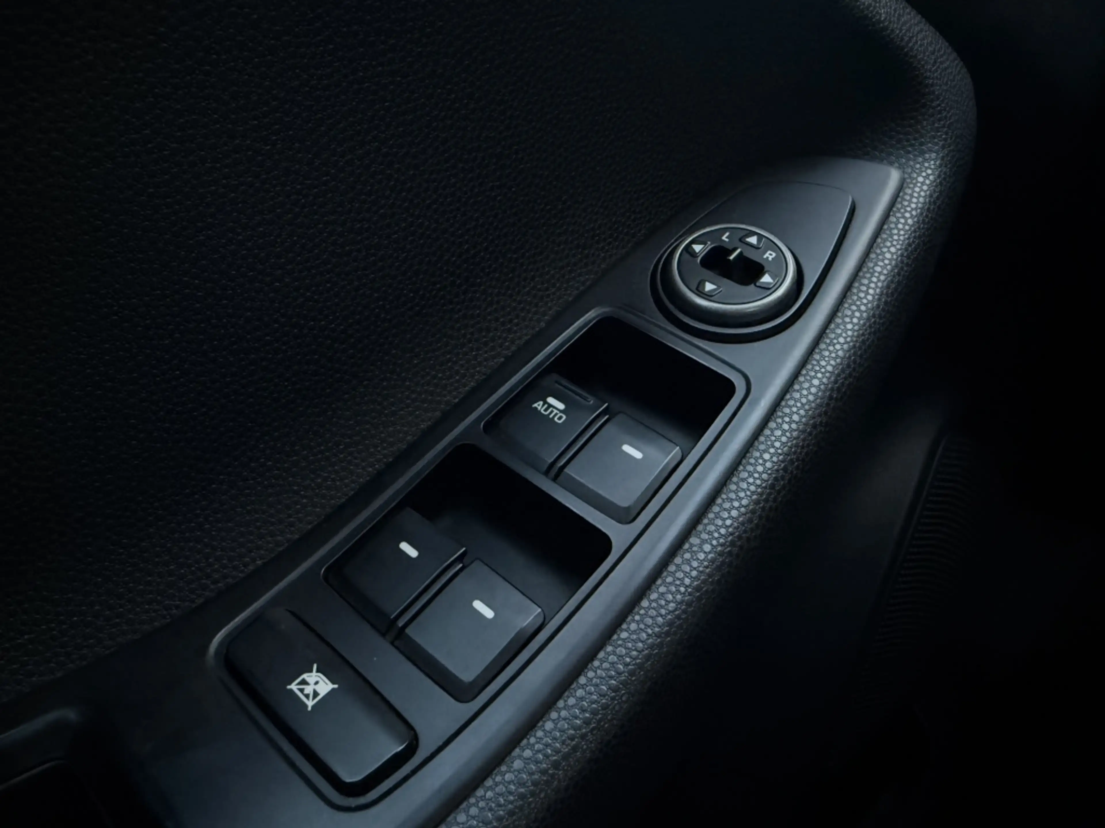 Hyundai i20 1.2 HP Black edition — photo 9