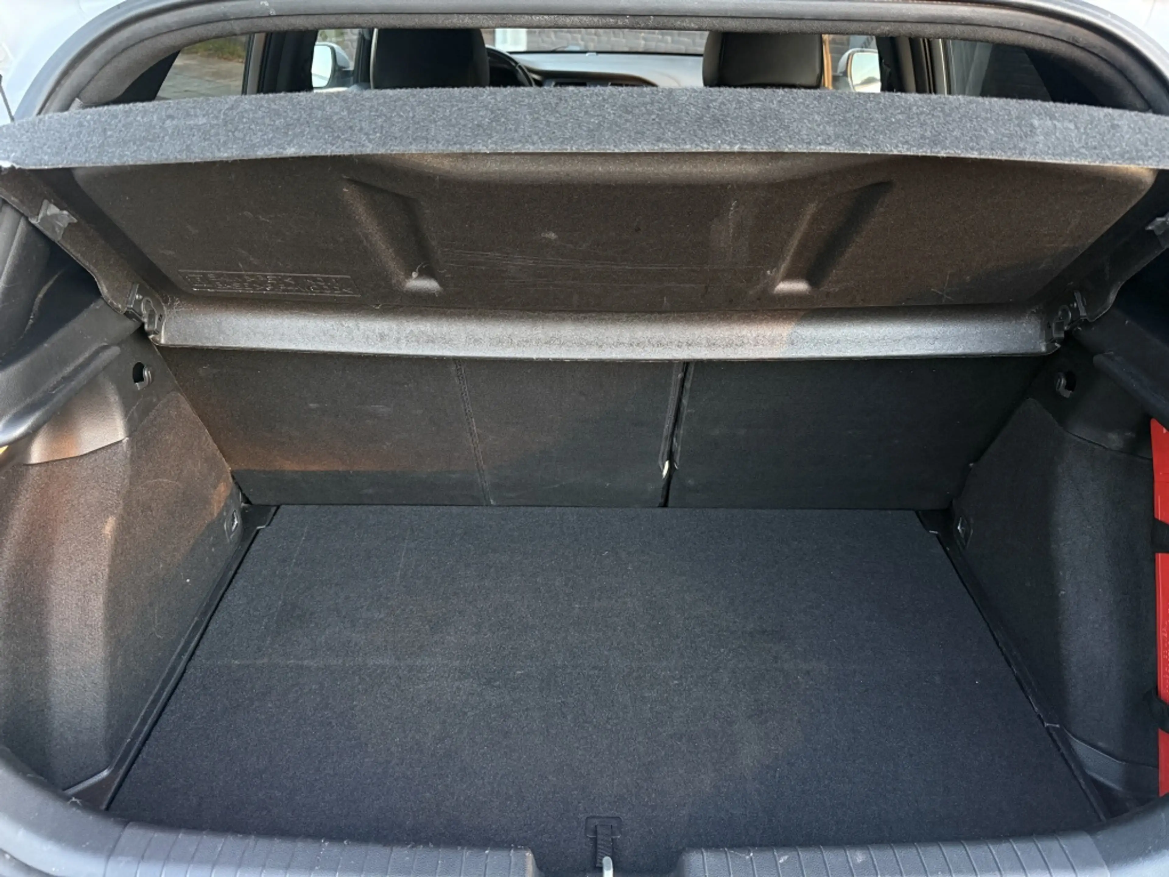 Hyundai i20 1.2 HP Black edition — photo 6
