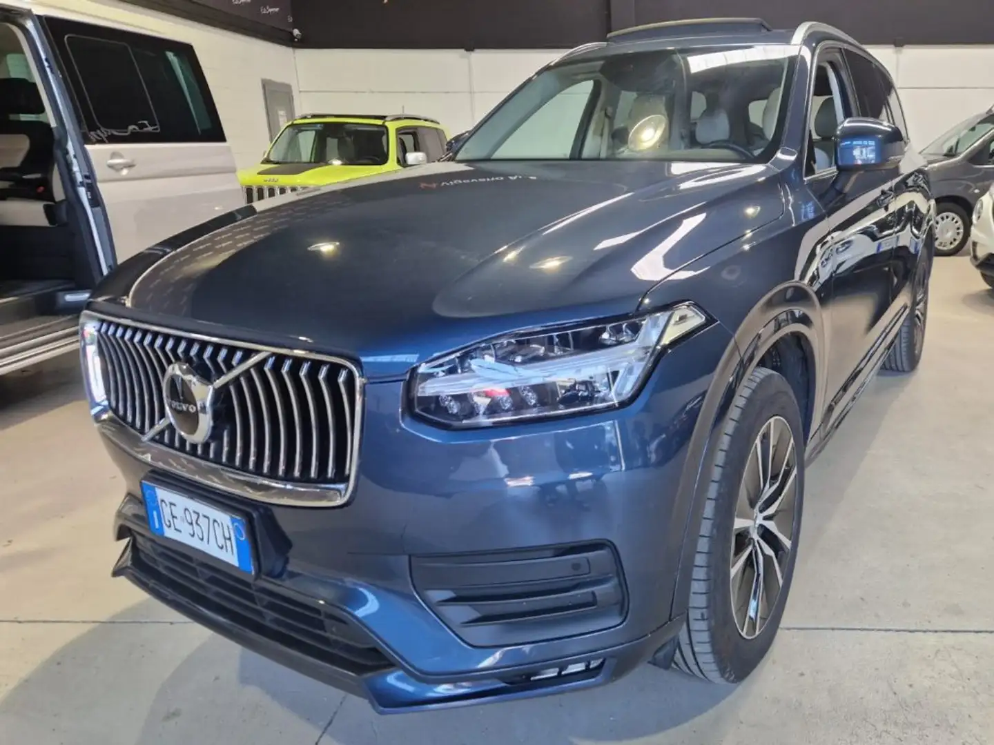 Volvo XC90 B5 (d) AWD Geartronic Momentum Pro FULL TETTO P. Blu/Azzurro - 1