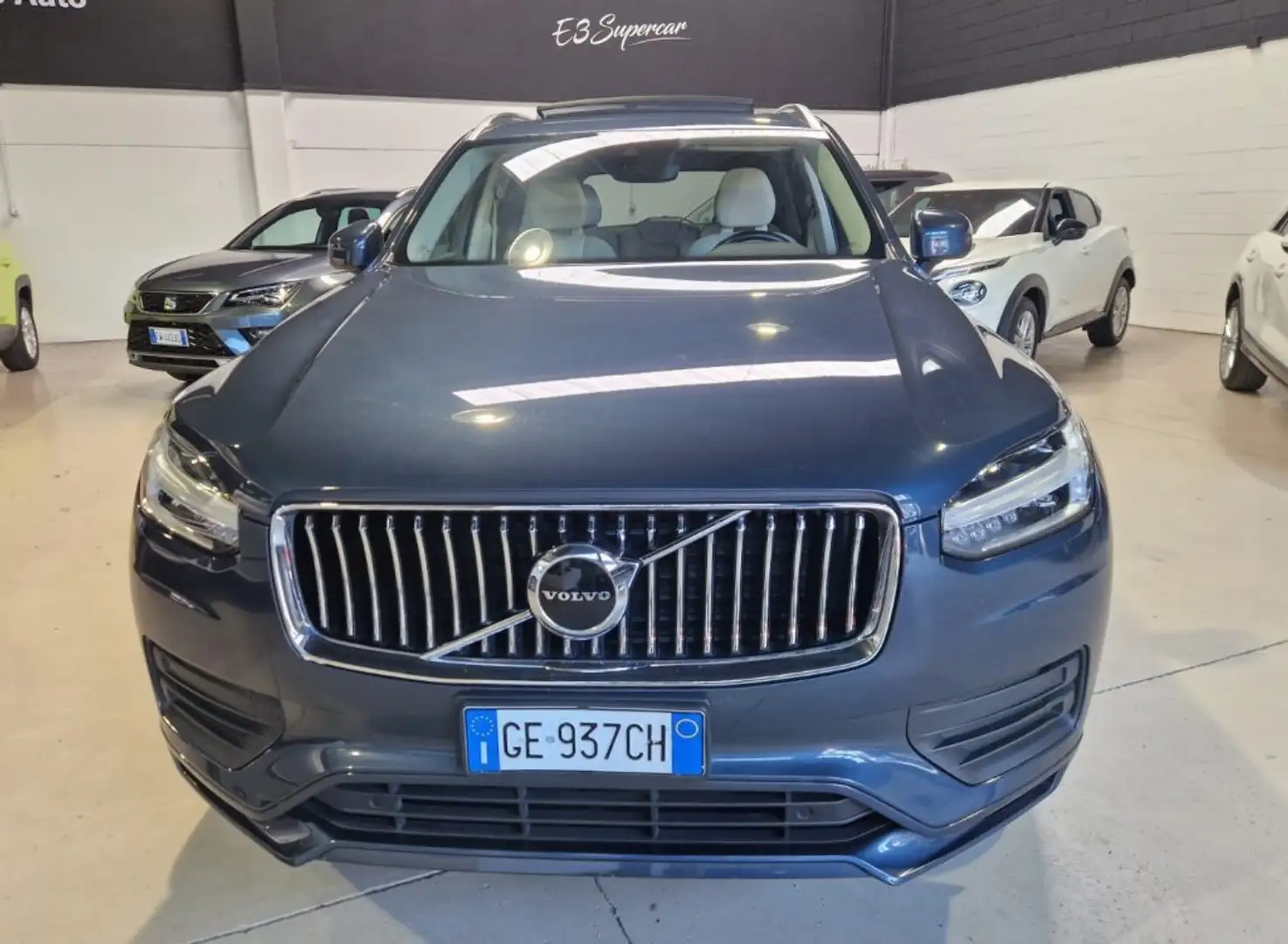 Volvo XC90 B5 (d) AWD Geartronic Momentum Pro FULL TETTO P. Blu/Azzurro - 2