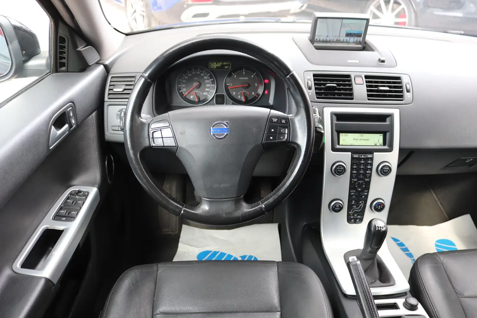 Volvo V50 Kombi D3 2.0 D 150PS *NaviPlus*Leder*BiXen Schwarz - 2