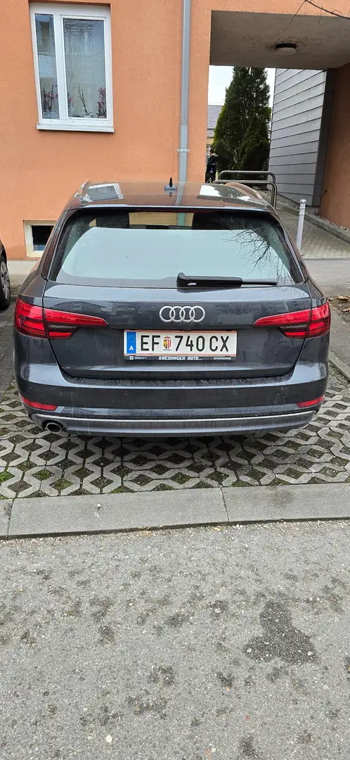 Audi A4 A4 Avant 2,0 TDI Grau - 1