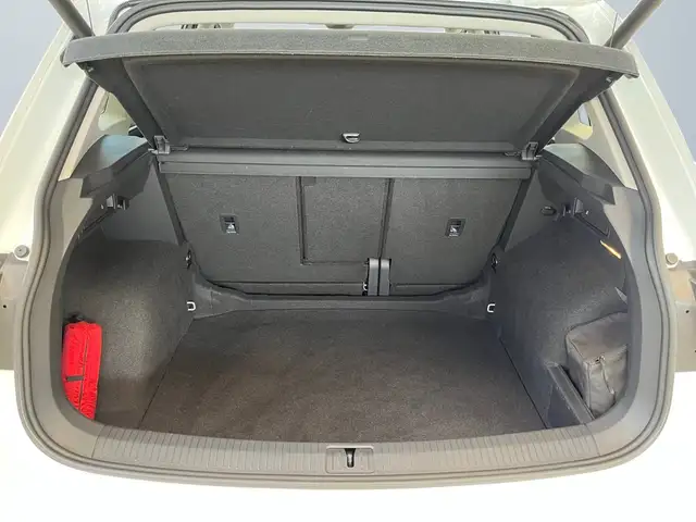 Volkswagen Tiguan view 14