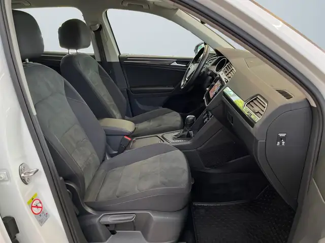 Volkswagen Tiguan view 10