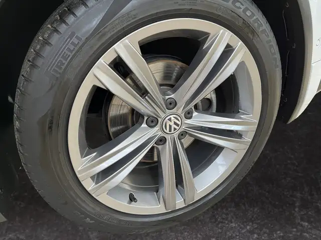 Volkswagen Tiguan view 15