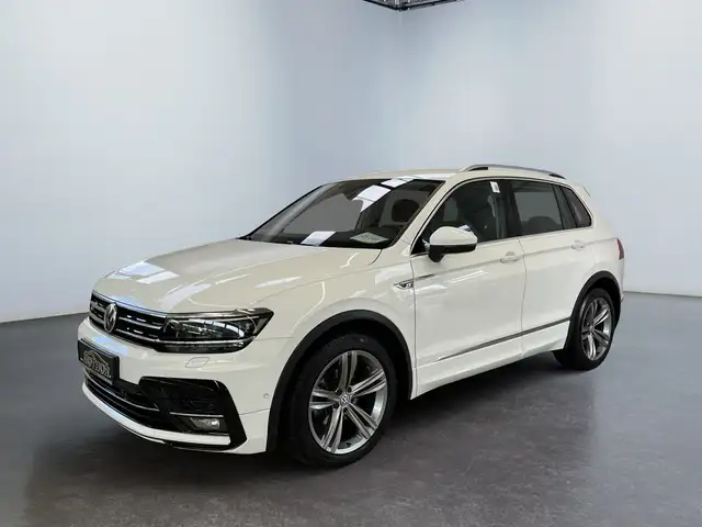 Volkswagen Tiguan view 2