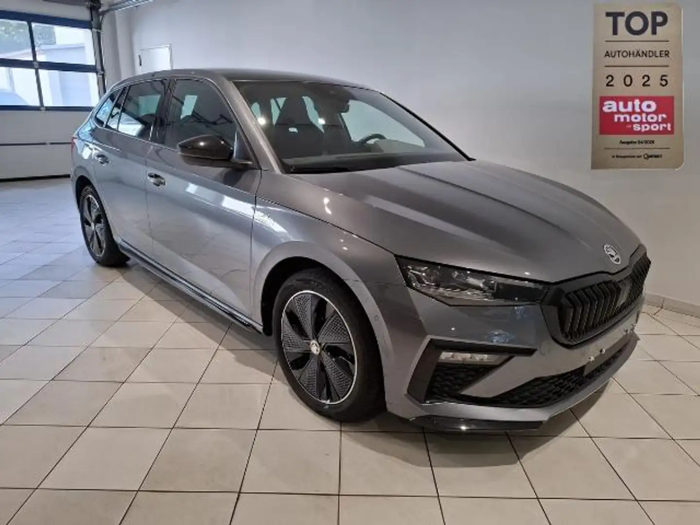 Skoda Scala 1.5TSI Monte 5J.Garantie AHK ACC SHZ LED Grau - 1