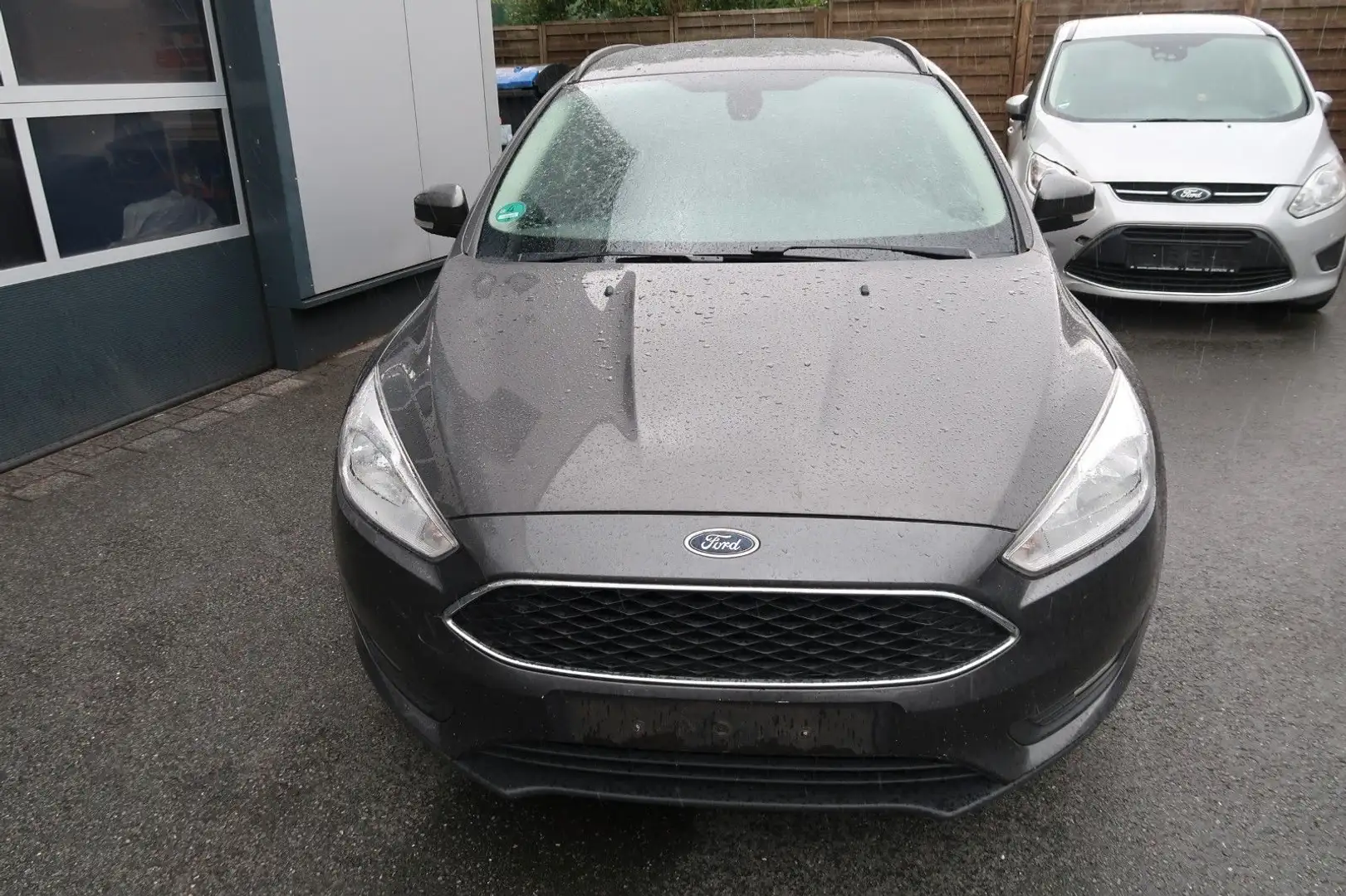 Ford Focus Turnier Business Gris - 2