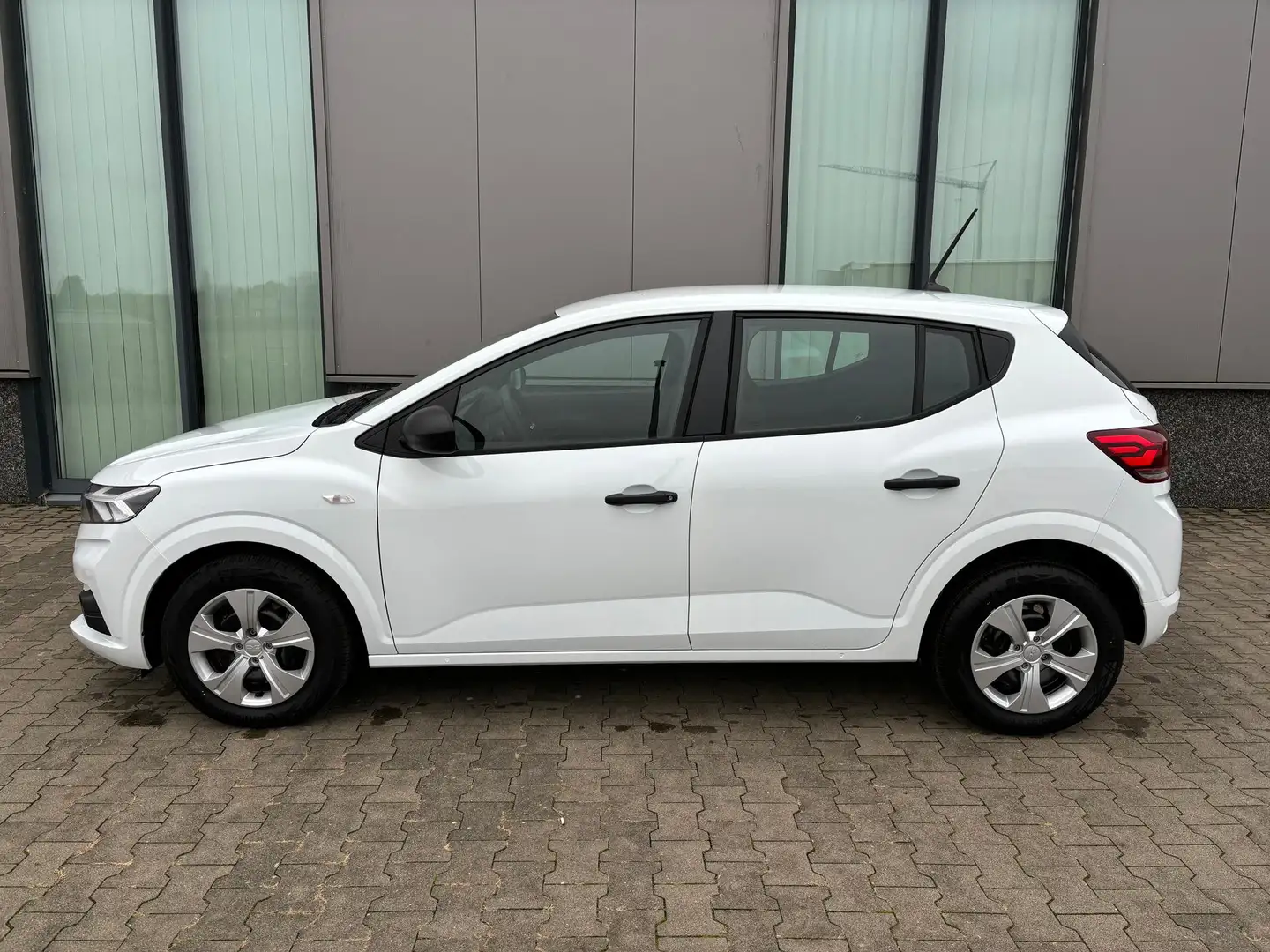 Dacia Sandero Essential 1.0 ECO-G 100 (BENZIN + LPG-GASANLAGE... - 2