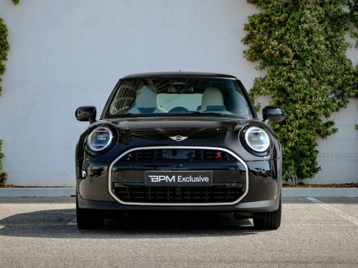 MINI Cooper S 204ch Favoured DKG7 Noir - 2