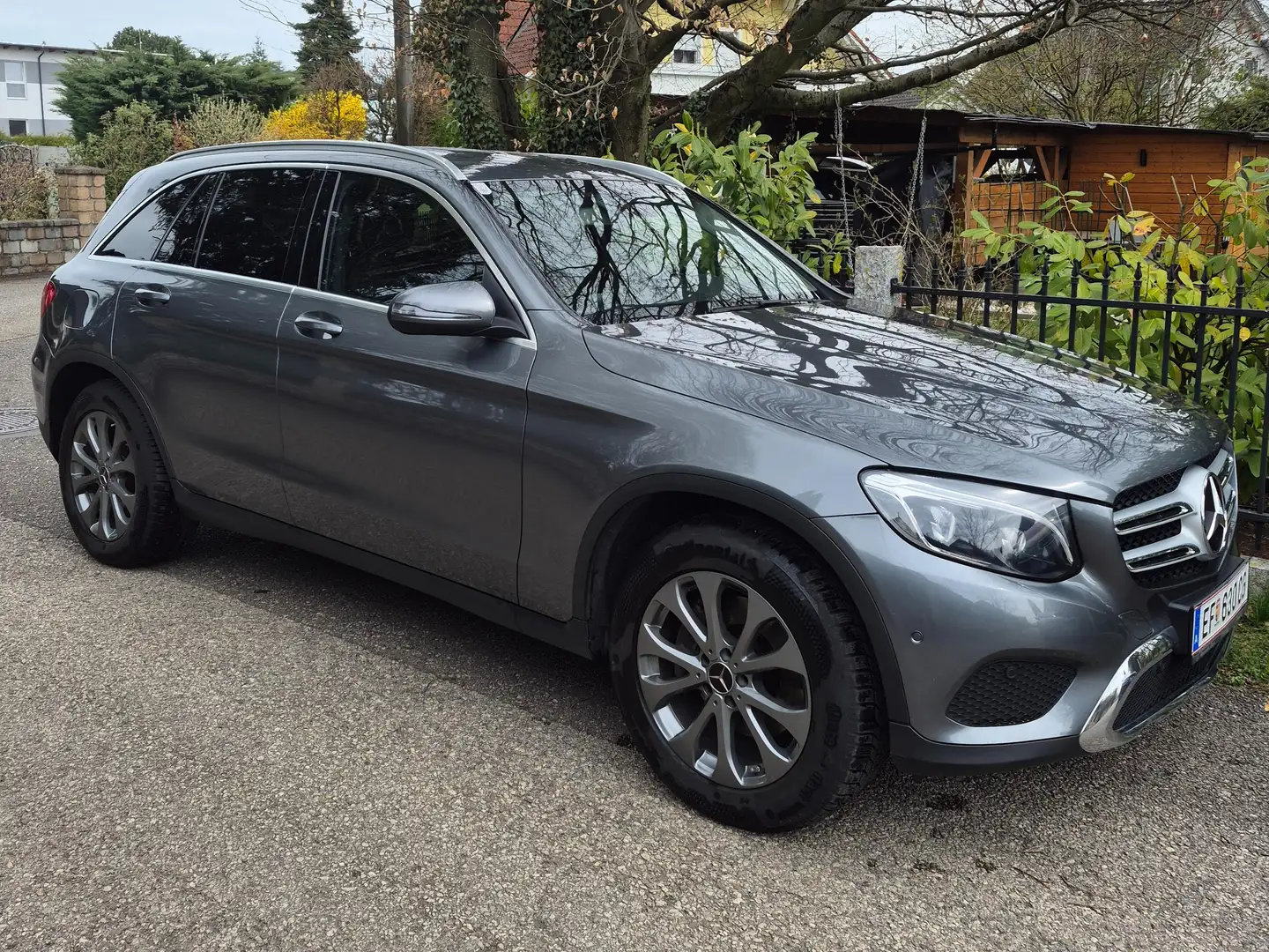 Mercedes-Benz GLC 250 GLC 250 4MATIC Aut. Grau - 1