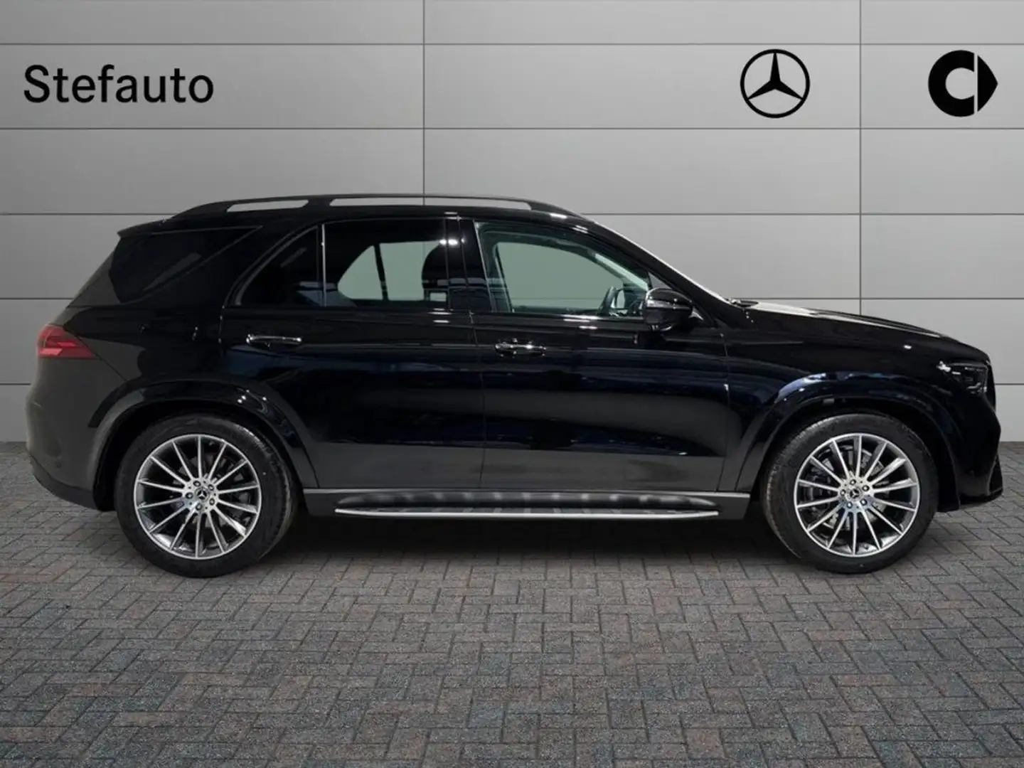 Mercedes-Benz GLE 300 d 4Matic Mild Hybrid AMG Line Advanced Plus Negru - 2