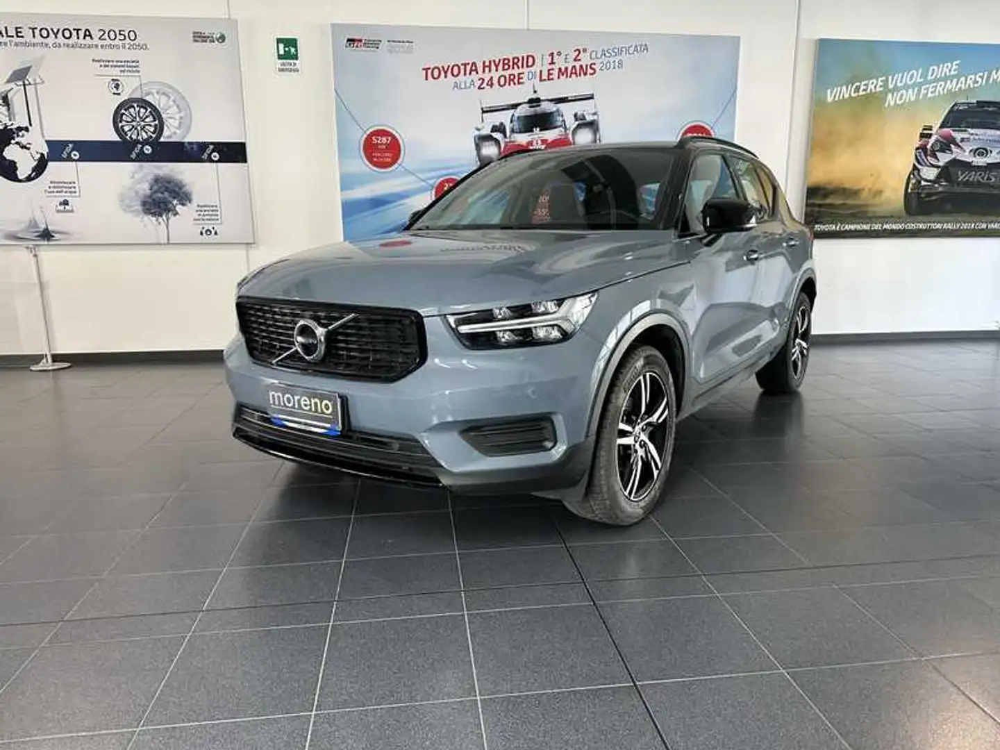 Volvo XC40 1.5 t3 R-design 163 CV Auto Grigio - 1