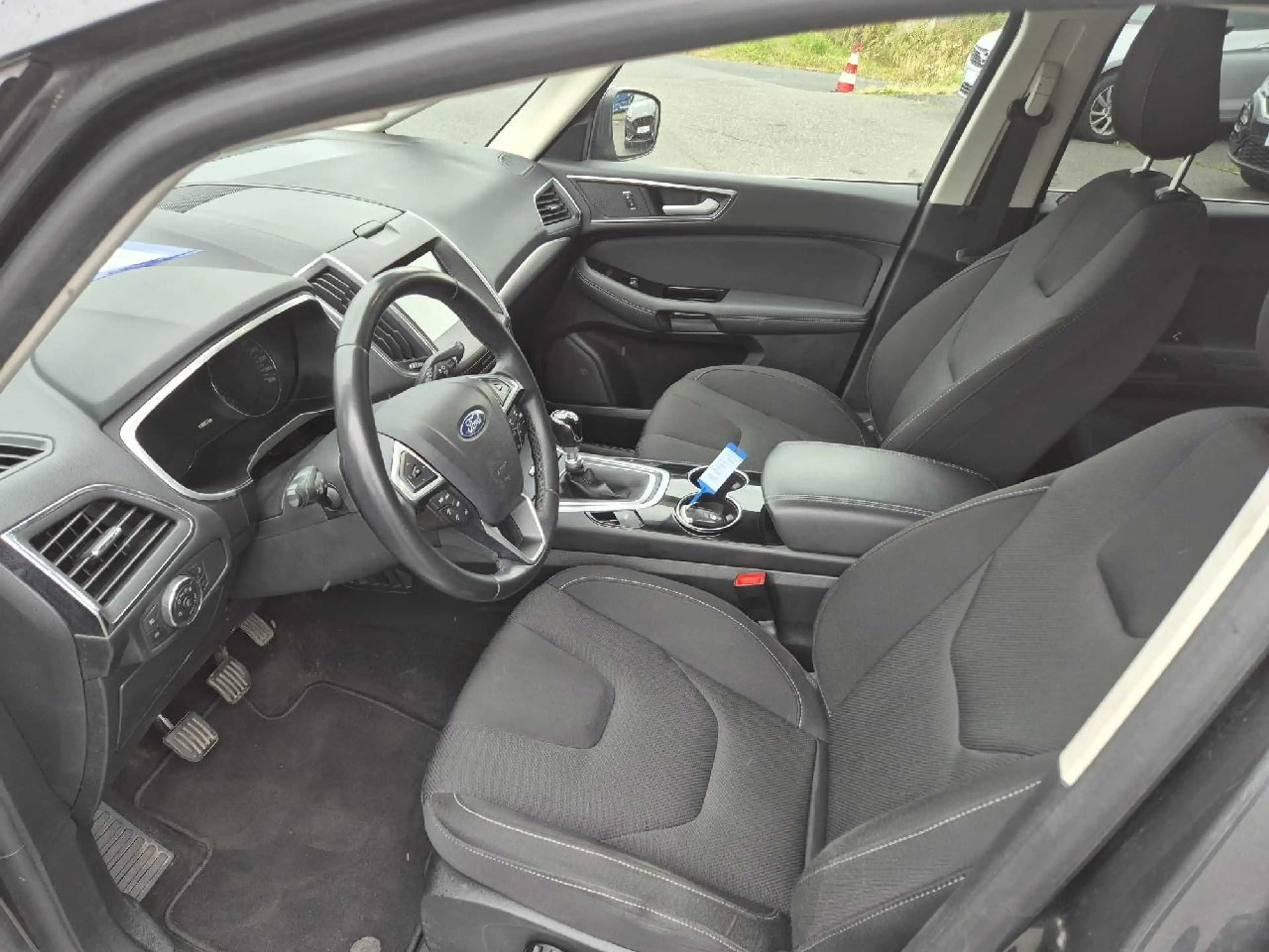 Ford S-Max Titanium AWD — photo 7