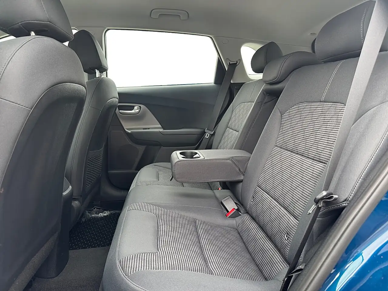 Kia Niro 1,6 GDI GPF Hybrid Silber DCT Aut., миниатюра 13