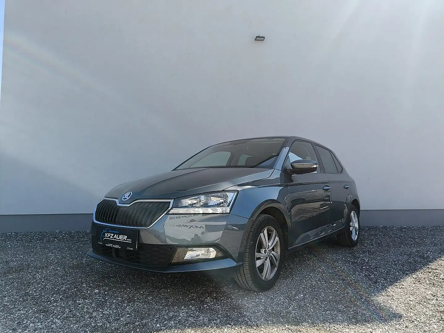 Skoda Fabia Ambition 1,0 Grau - 1