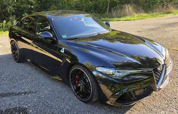 Giulia 2.9 V6 Bi-Turbo AT8 Quadrifoglio