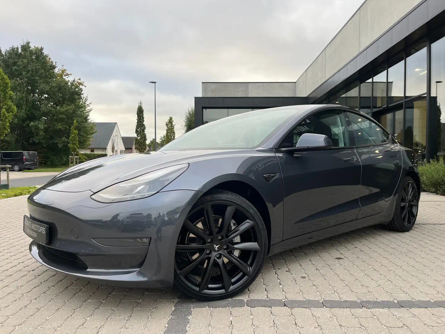 Tesla Model 3 Model 3 Dual Motor Long Range Auto Pilot Grijs - 2