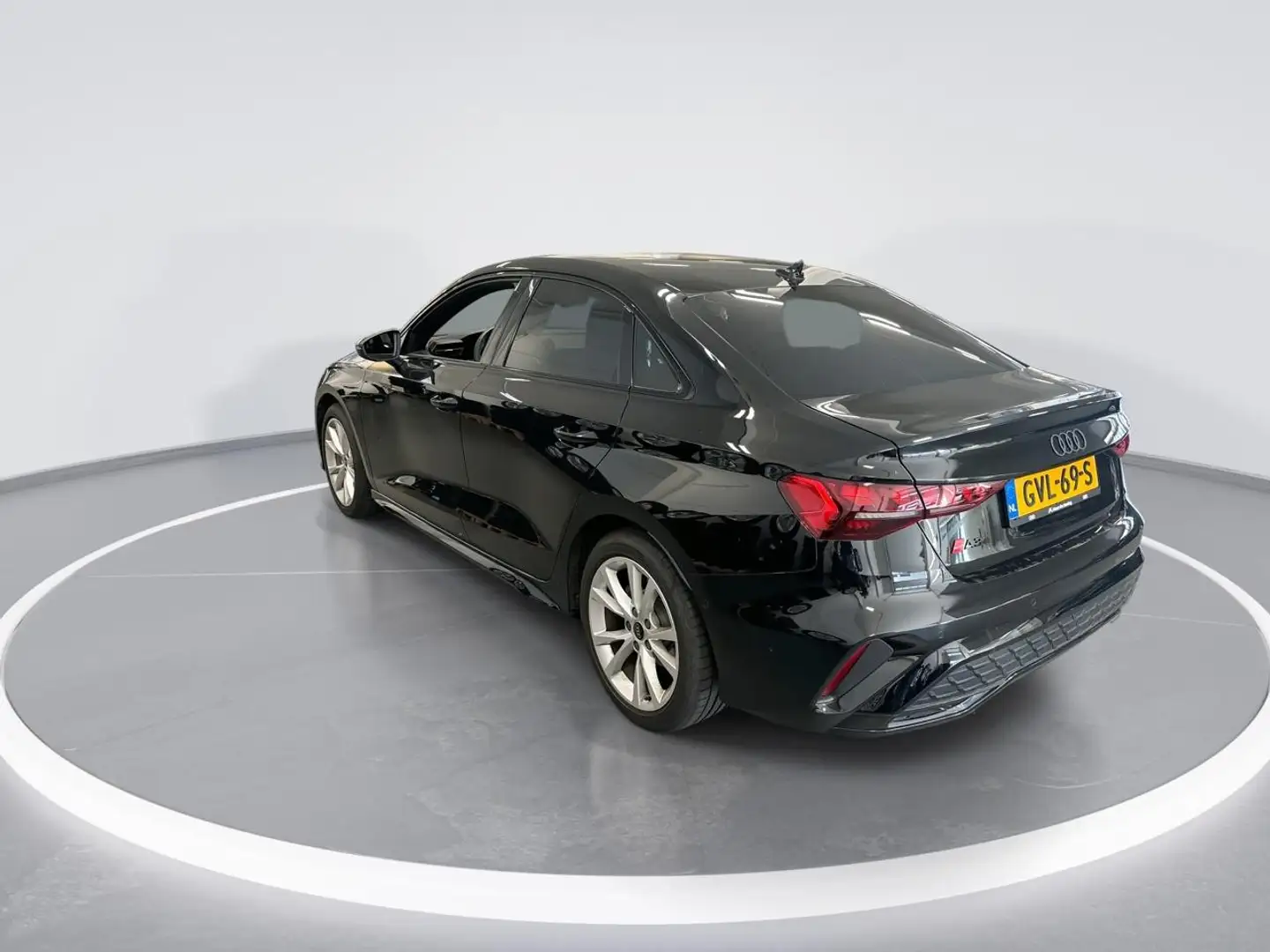 Audi A3 Limousine 30 Tfsi 115pk S-tronic S edition · Camer Zwart - 2