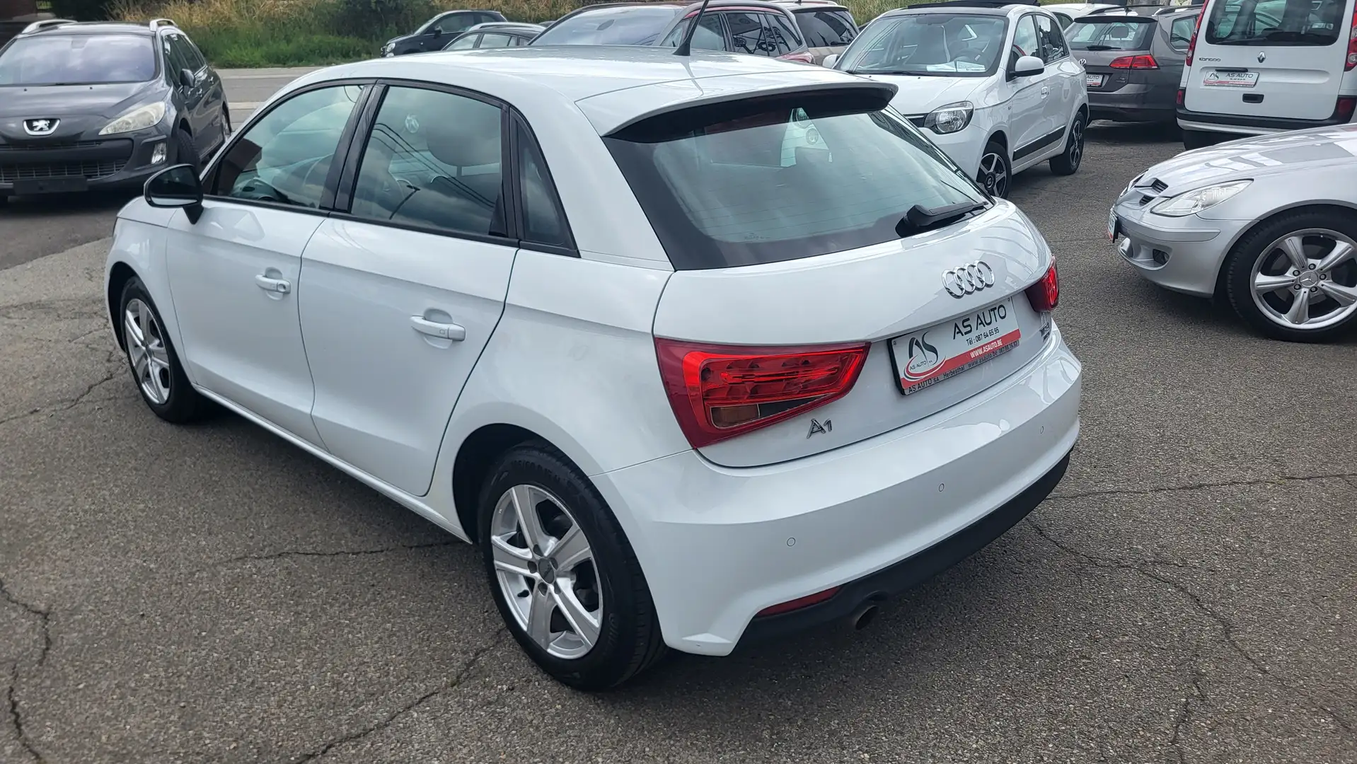 Audi A1 Sportback 1.0 TFSI 95cv Weiß - 2