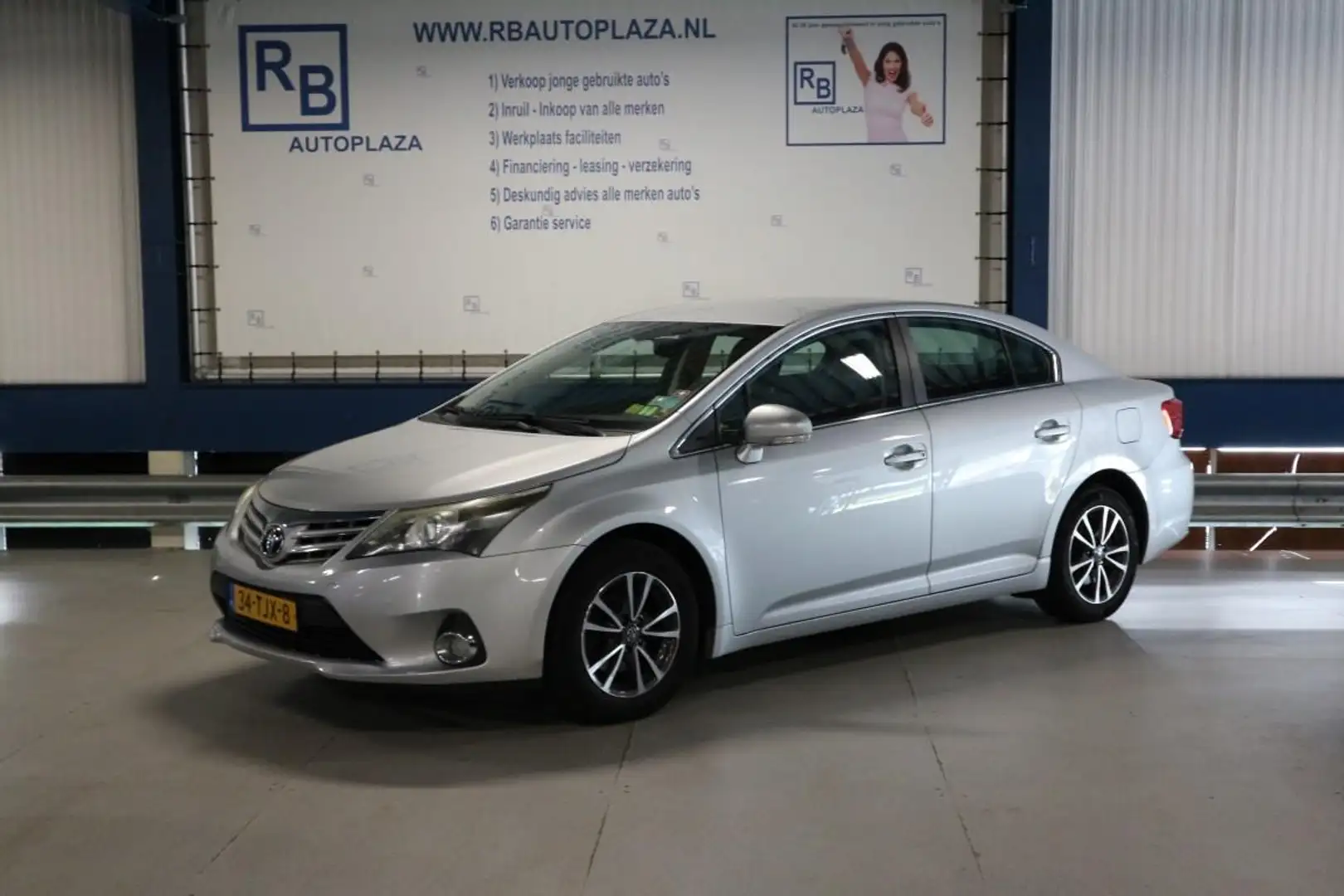 Toyota Avensis 1.8 VVTi Business / DEALER ODH ! Grijs - 1
