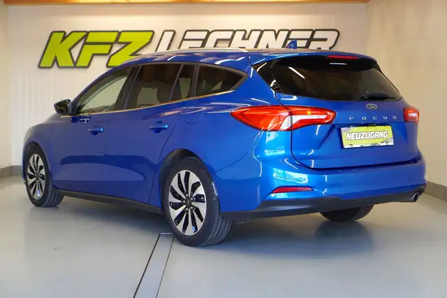 Ford Focus view 7