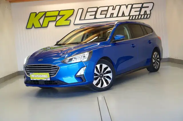 Ford Focus view 8