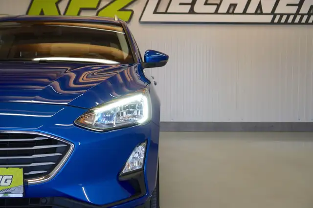Ford Focus view 10