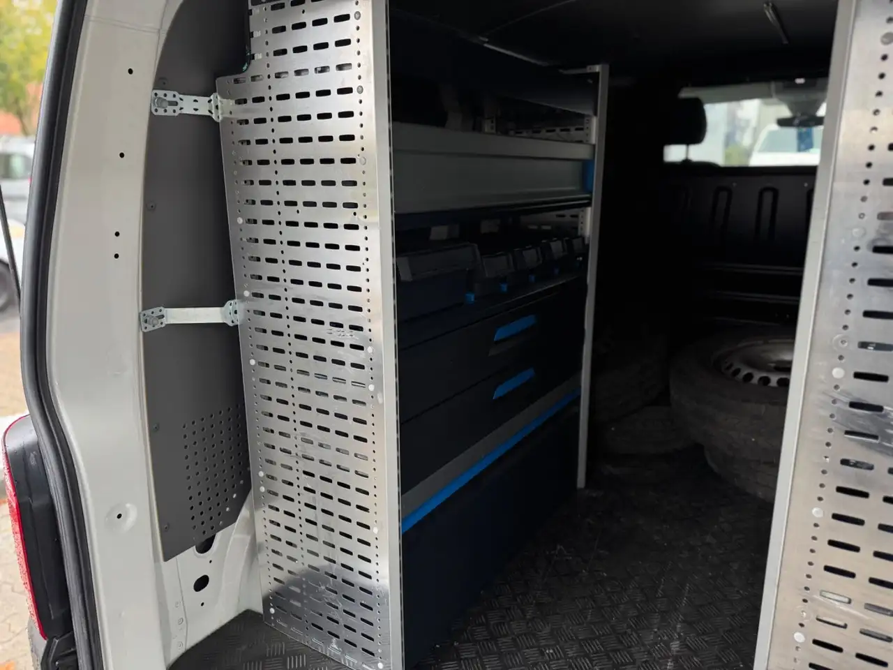 2021 Volkswagen T6 Transporter T6.1 Transporter Kasten DSG AHK KAM CARPL REGAL, photograph 7