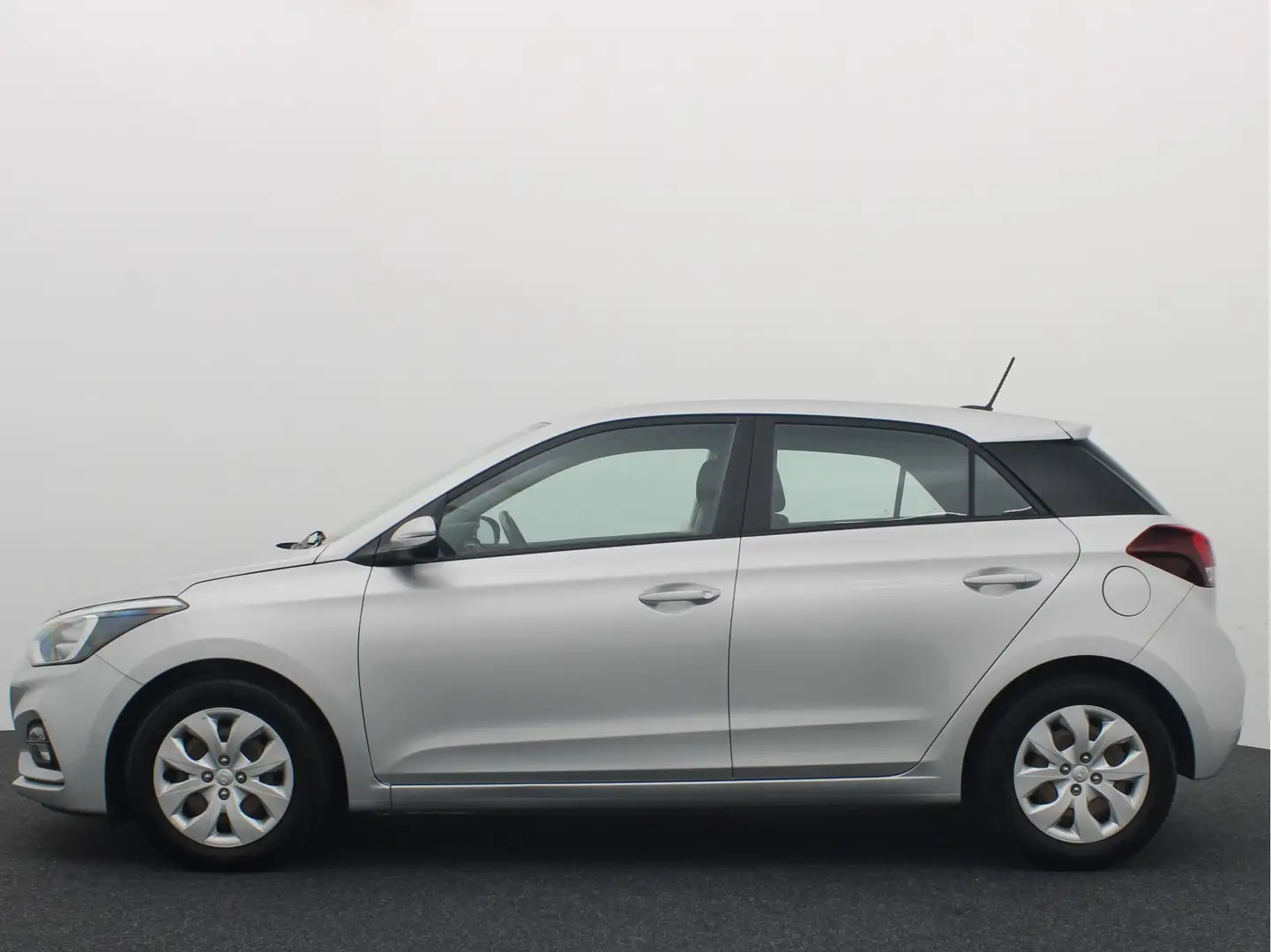 Hyundai i20 1.0 T-GDI Comfort CARPLAY / CAMERA / DAB+ / CRUISE Gris - 2