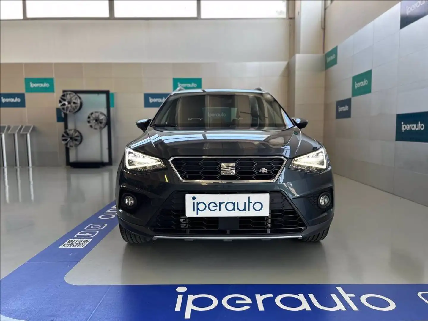 SEAT Arona 1.0 ecotsi FR 115cv my18 Grigio - 2