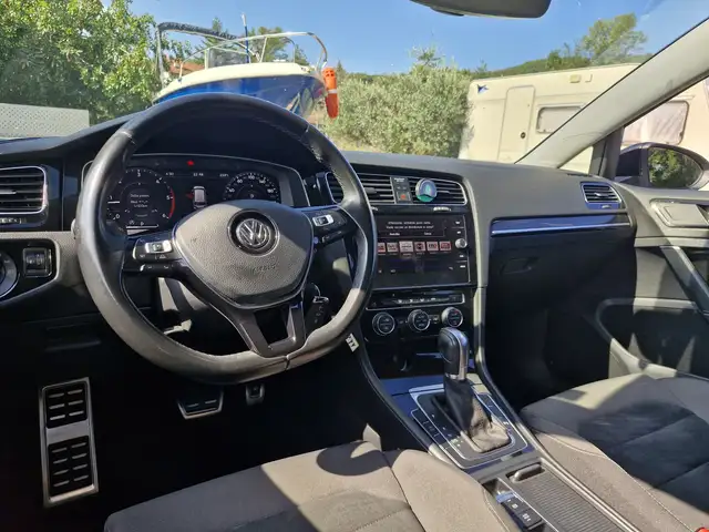 Volkswagen Golf view 12